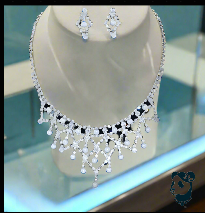 💙Exquisite Crystal Bridal Necklace & Earrings Set – Elegant Pearl Choker
