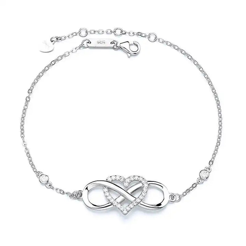 Infinity heart bracelet in 925 silver with sparkle detail, perfect gift for her