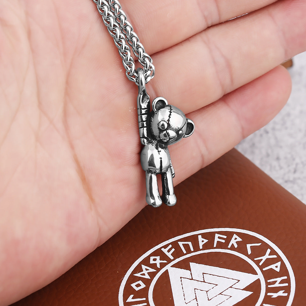 Fashion Stainless Steel Pendant Necklace for Men and Women