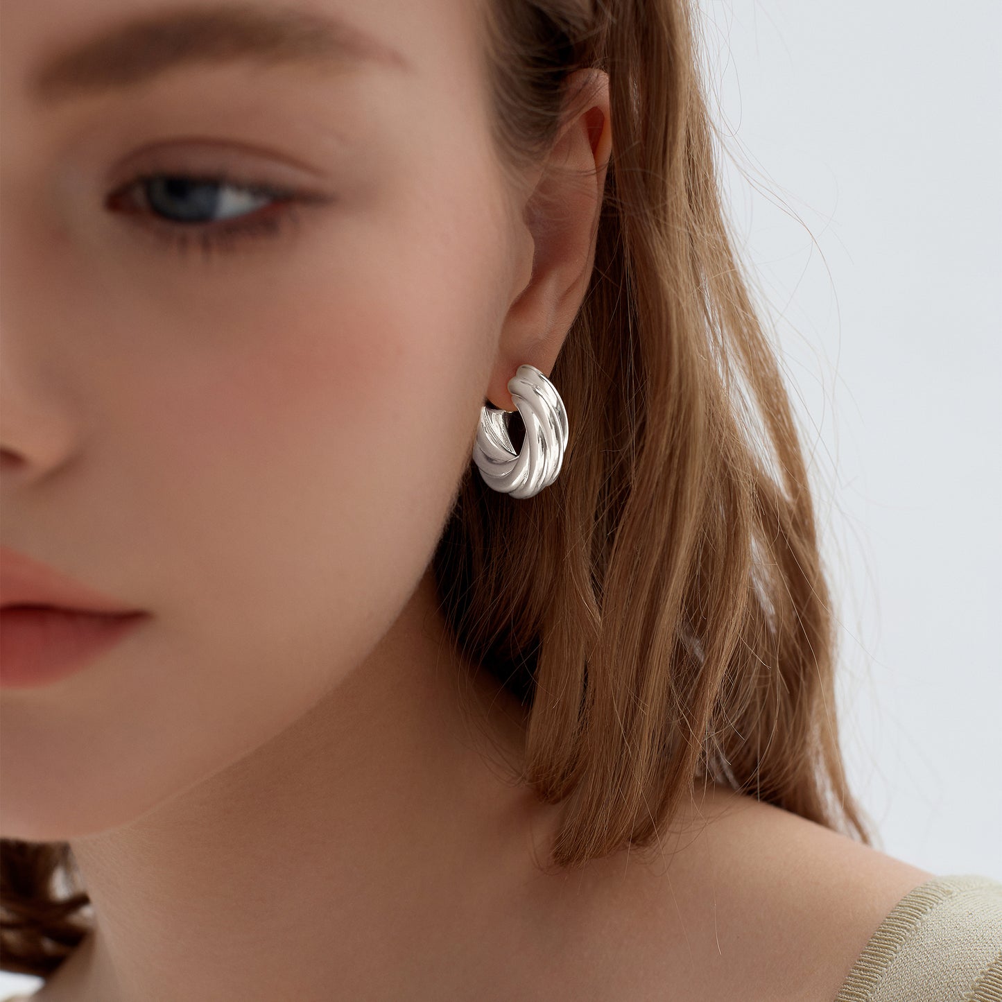 ✨Exaggerated Hollow Chunky Electroforming Elegant Twisted 999 Sterling Silver Statement Jewelry Mini Round Hoop Earrings