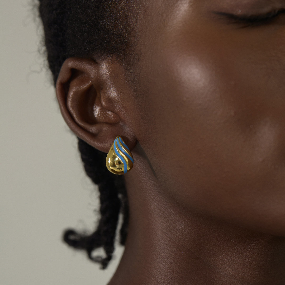 Elegant Gold & Blue Teardrop Earrings – Lightweight 999 Silver Electroformed Design